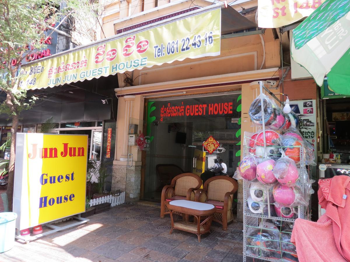 Jun Jun Guesthouse Phnom Penh Exterior foto